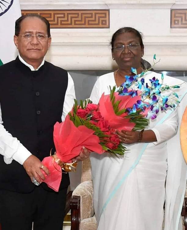 Dr. M Chuba Ao with Hon'ble President
